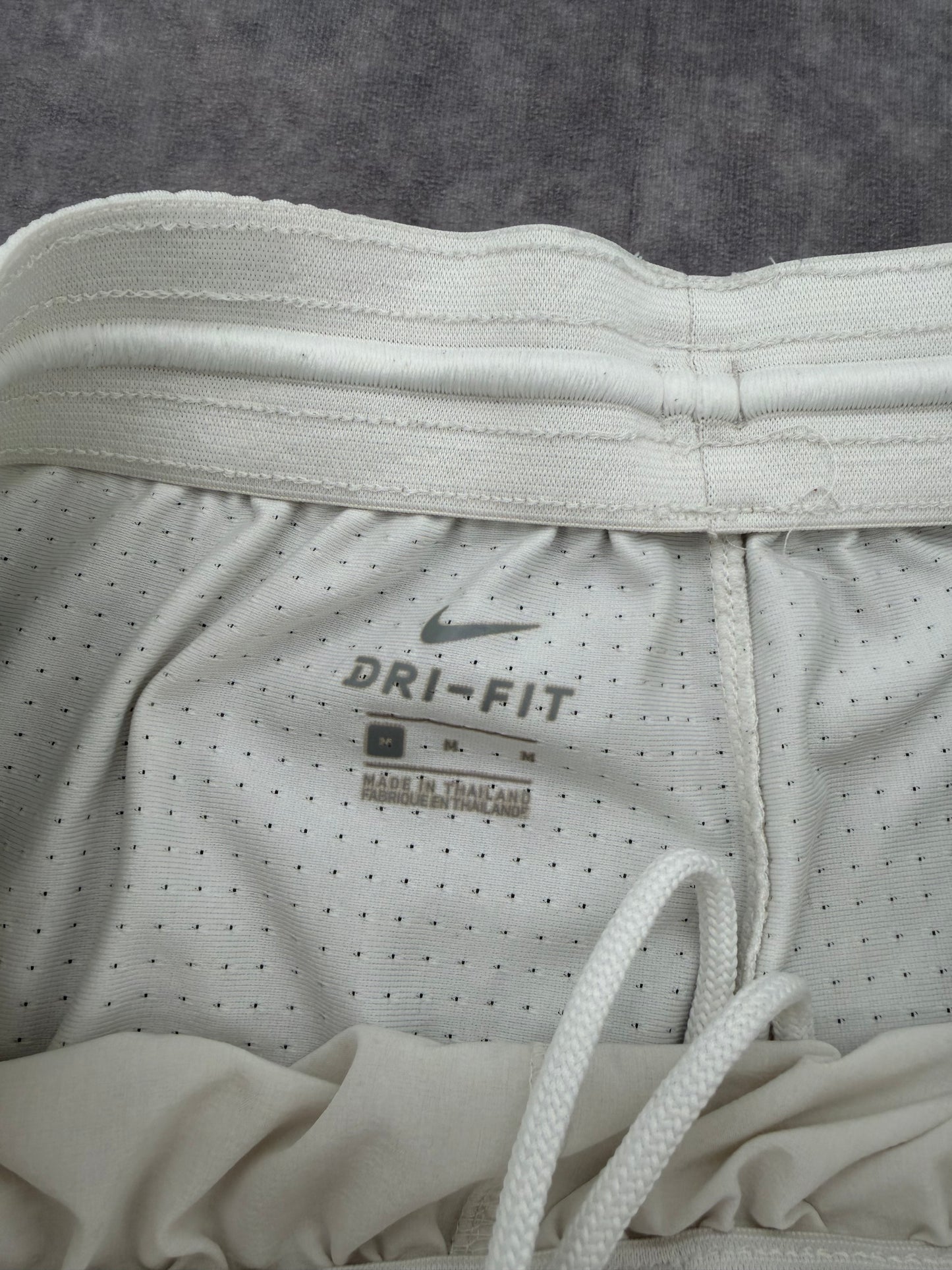 Nike Shorts - M