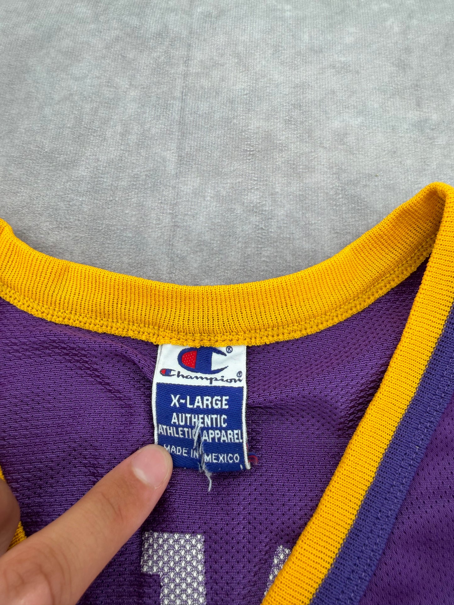 01’ Shaq Lakers Jersey - XL