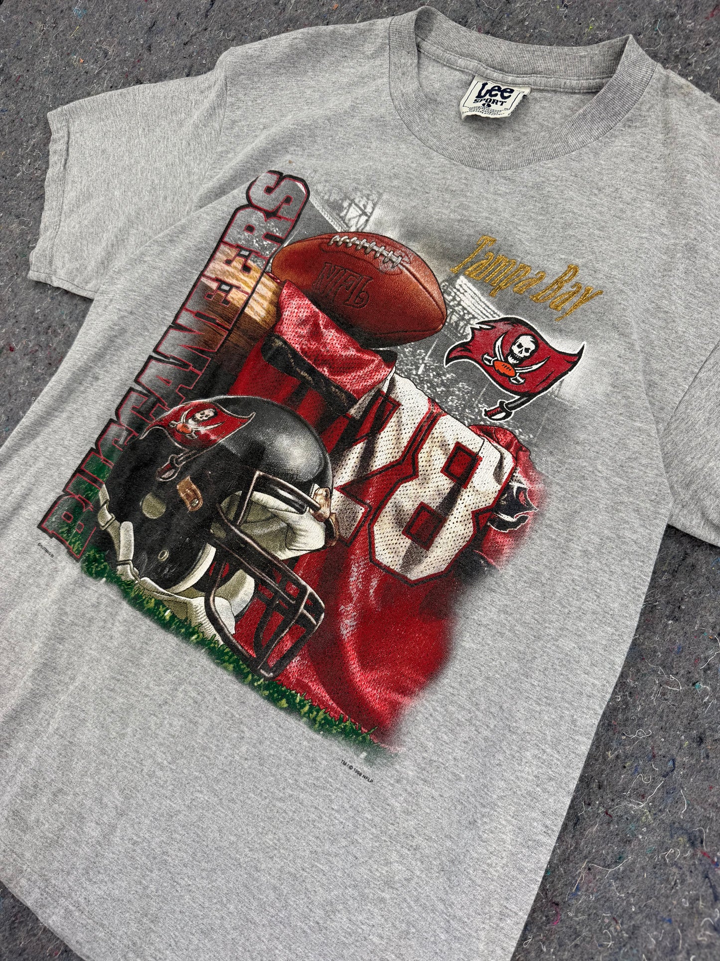 Bucs Tee - L