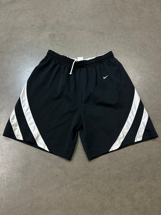 Baggy Nike Hoop Shorts