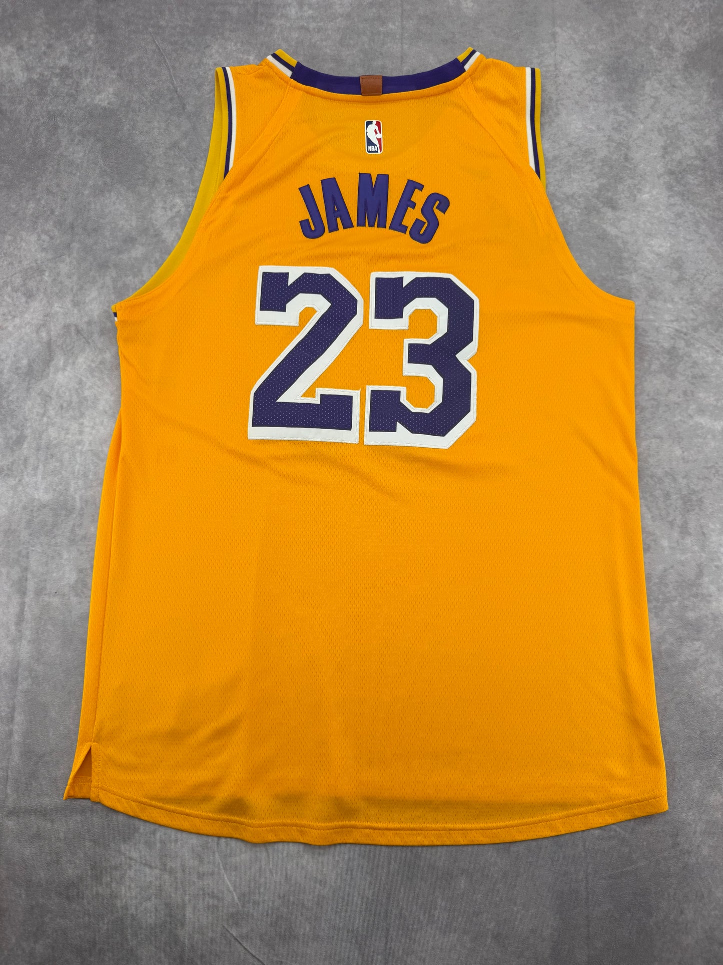 Lebron Lakers Jersey - XXL