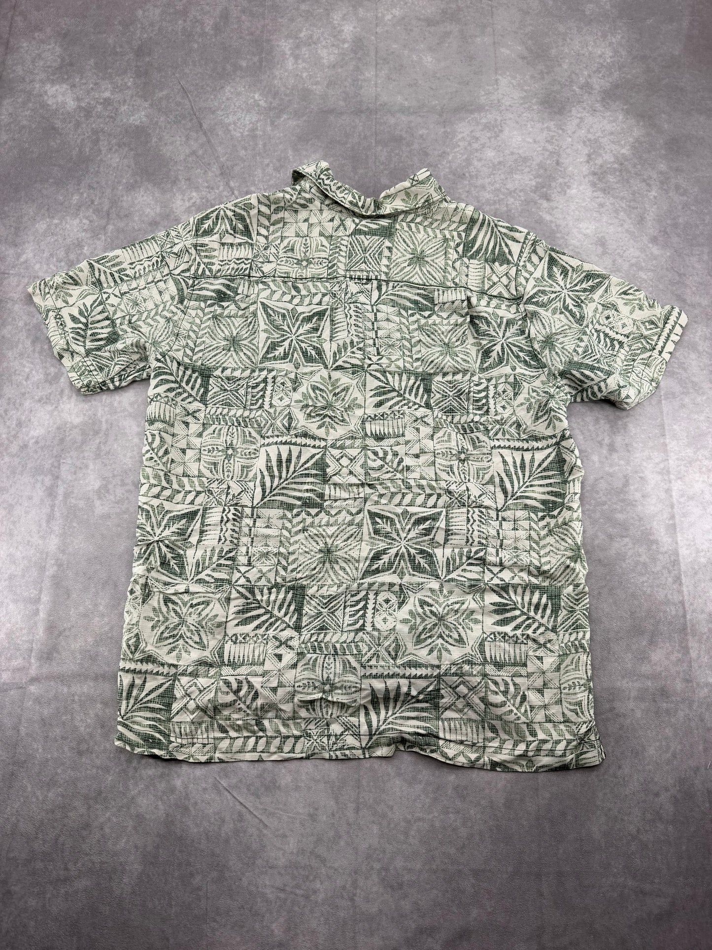 Quicksilver Button Up - M