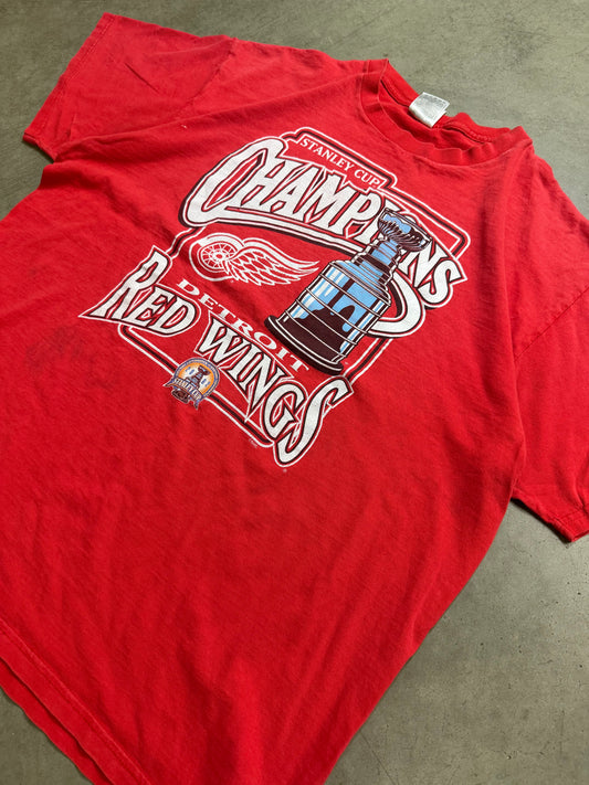 Vintage Red Wings Tee - XL